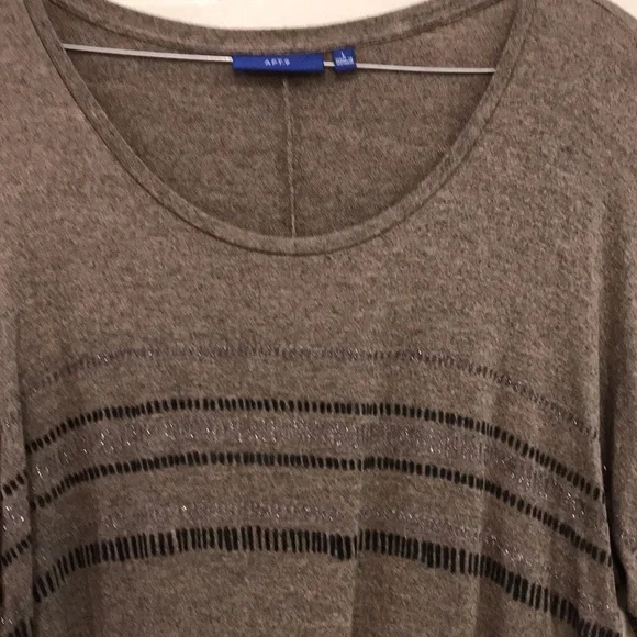 Apt. 9 pullover top size L - Picture 2 of 7